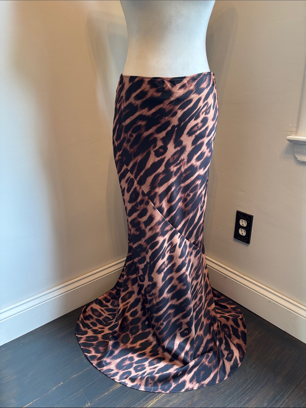 Commense Slim Leopard Print Maxi Skirt Black Brown NWT - Picture 6 of 12